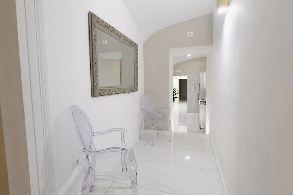 Gran Maison Toledo Naples Apartment
