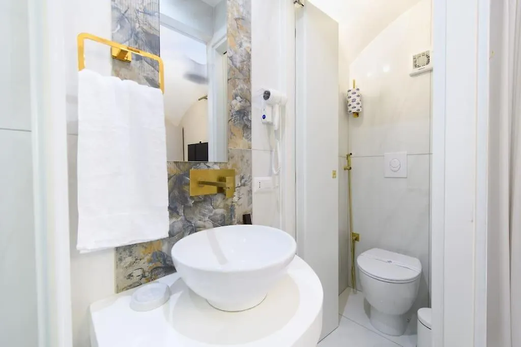 Gran Maison Toledo Naples Apartment