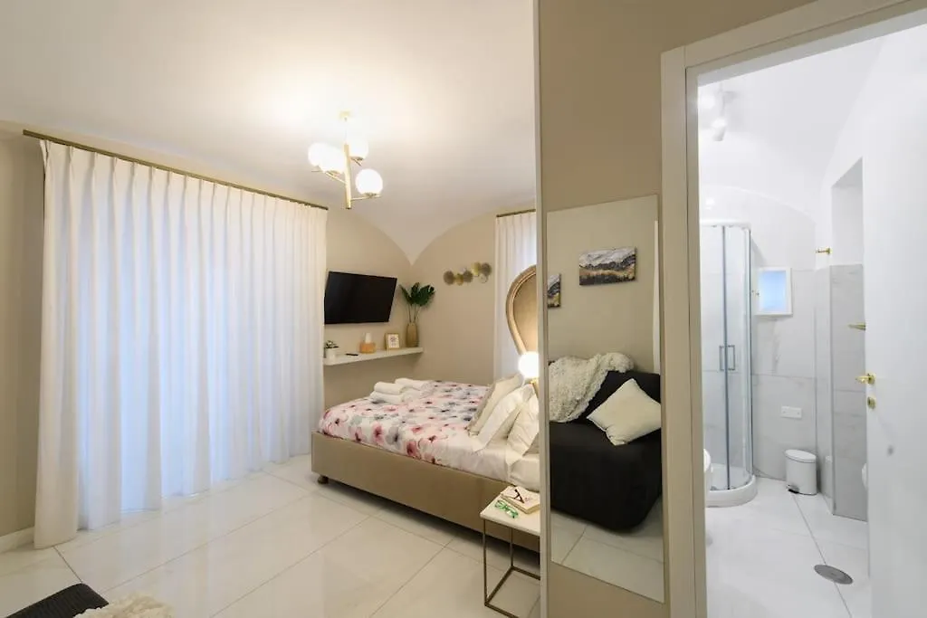 Gran Maison Toledo Naples Apartment